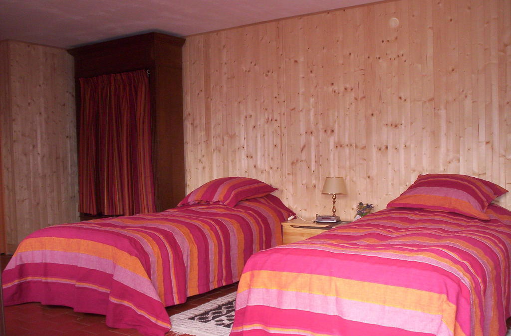 Bed and Breakfast Manoir Du Val Harangt Mardilly Exterior foto